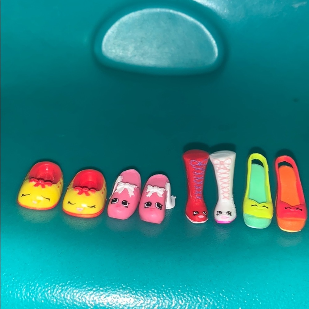 Shoes shopkins